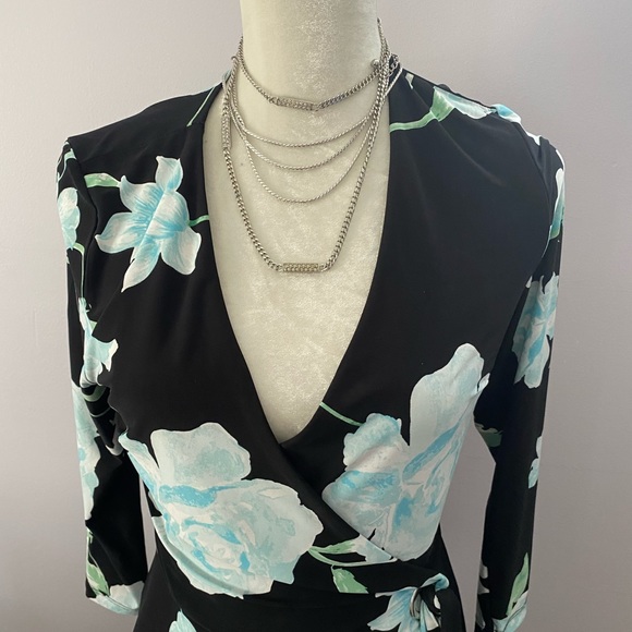 Designer dress - Picture 3 of 4